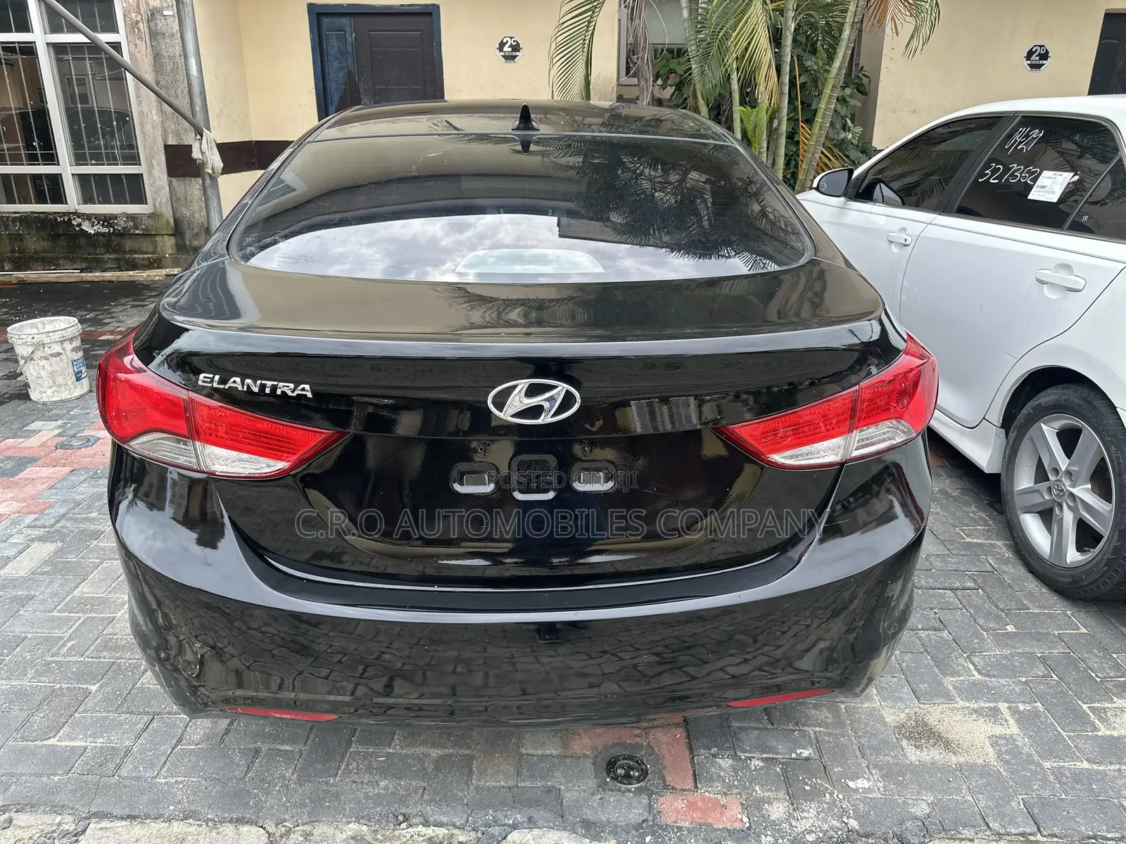 Hyundai Elantra Limited 2011 Black