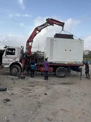 Affordable Trucks/Vans/Haibs for Moving