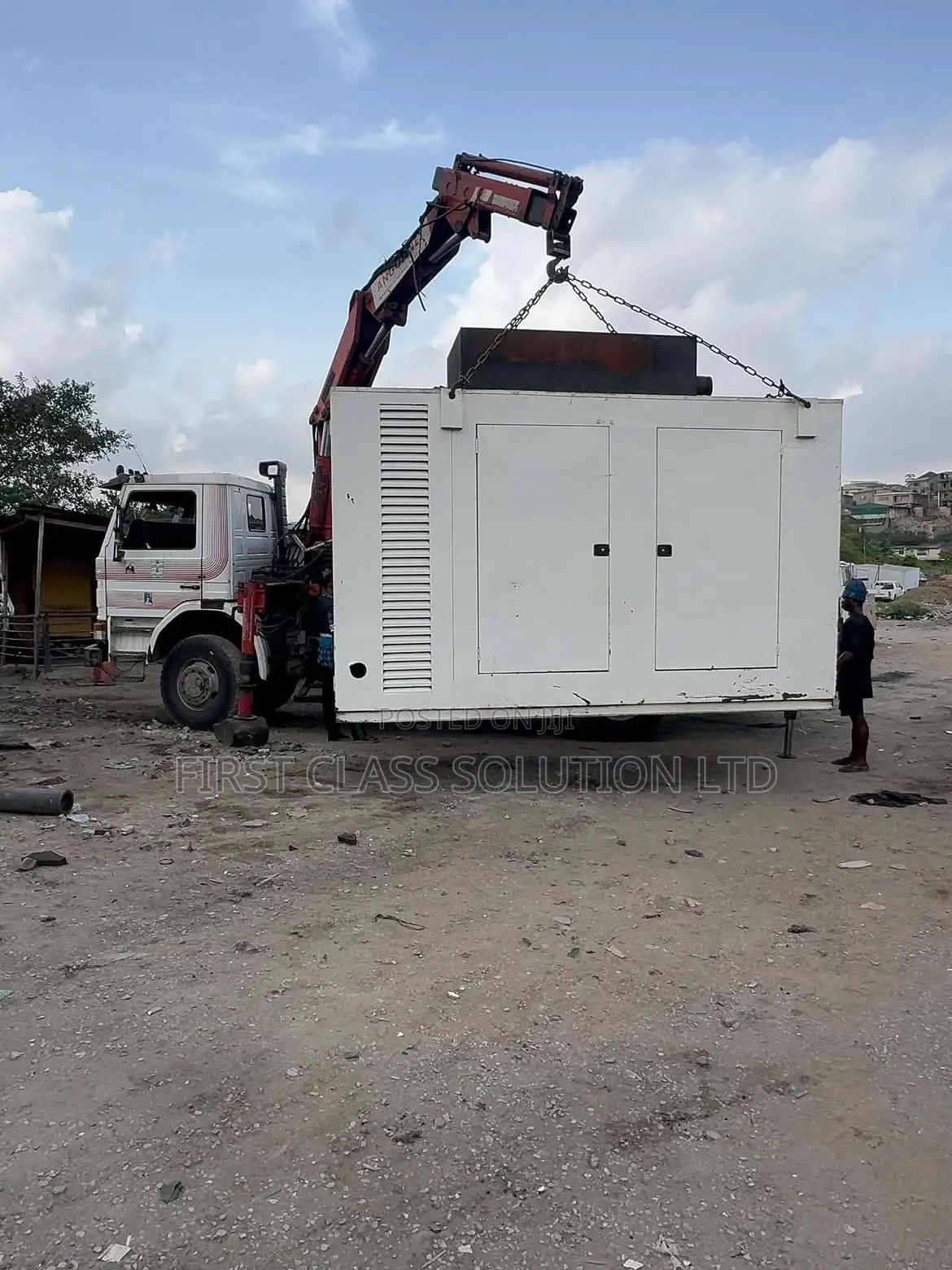 Affordable Trucks/Vans/Haibs for Moving