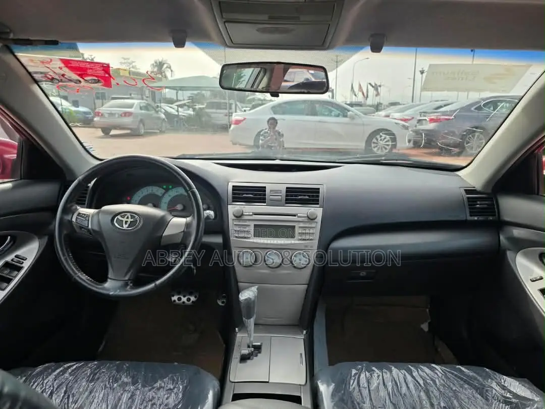 Toyota Camry SE 4dr Sedan (2.5L 4cyl 6AM) 2010 Red