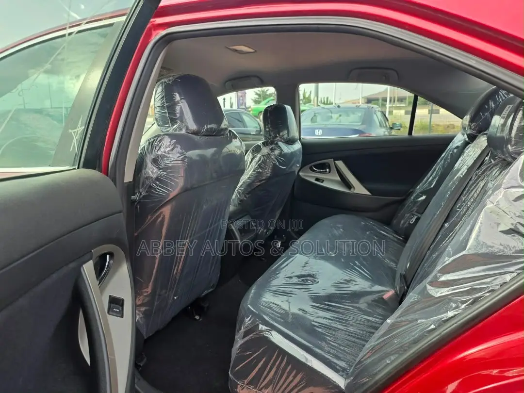 Toyota Camry SE 4dr Sedan (2.5L 4cyl 6AM) 2010 Red