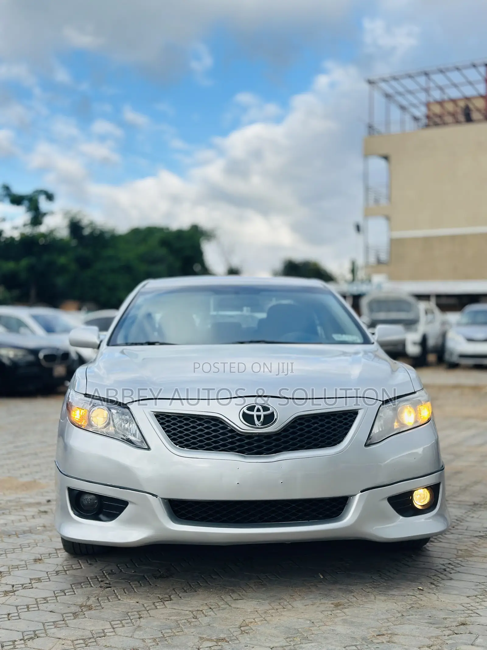 Toyota Camry SE 4dr Sedan (2.5L 4cyl 6AM) 2010 Silver