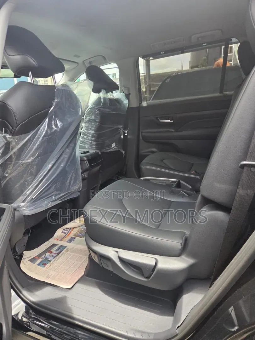 Toyota Highlander XLE AWD 2026 Black