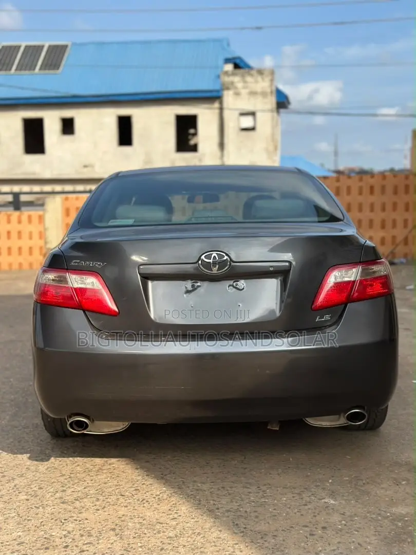 Toyota Camry LE V6 4dr Sedan (3.5L 6cyl 6AM) 2008 Gray