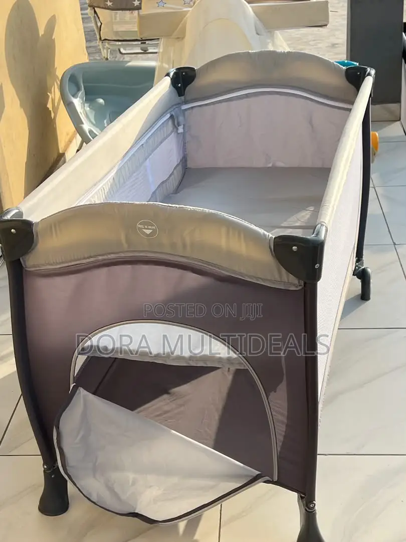 Hauck Sleep N Play Travel Cot | Foreign Barely Used
