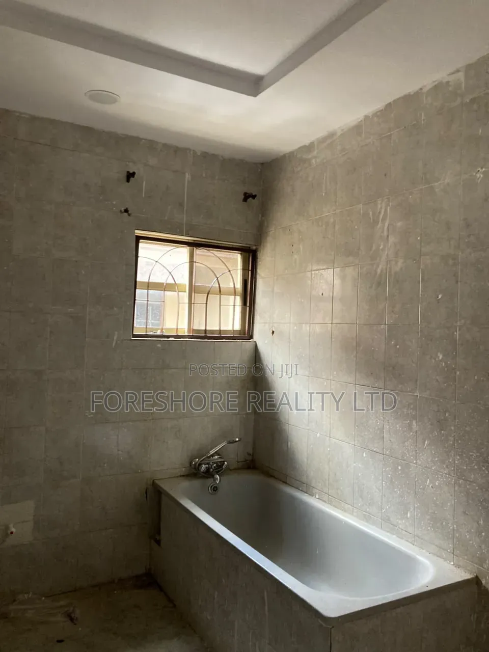 4bdrm Duplex in Magodo Phase 1 for rent