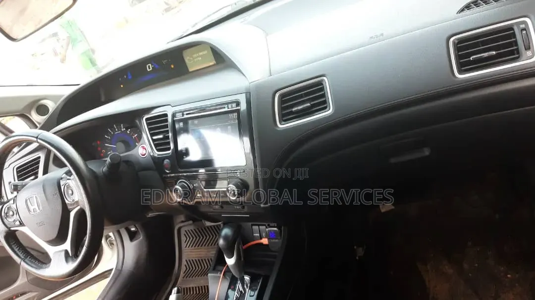 Honda Civic 2014 Off white