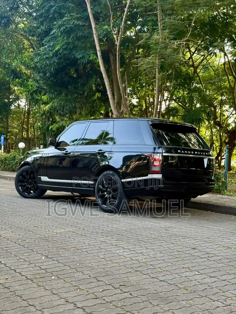 Land Rover Range Rover Vogue 2014 Black