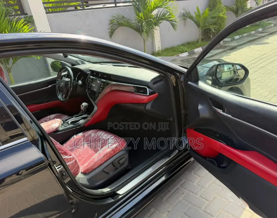 Toyota Camry XSE V6 FWD (3.5L 6cyl 8AM) 2018 Black