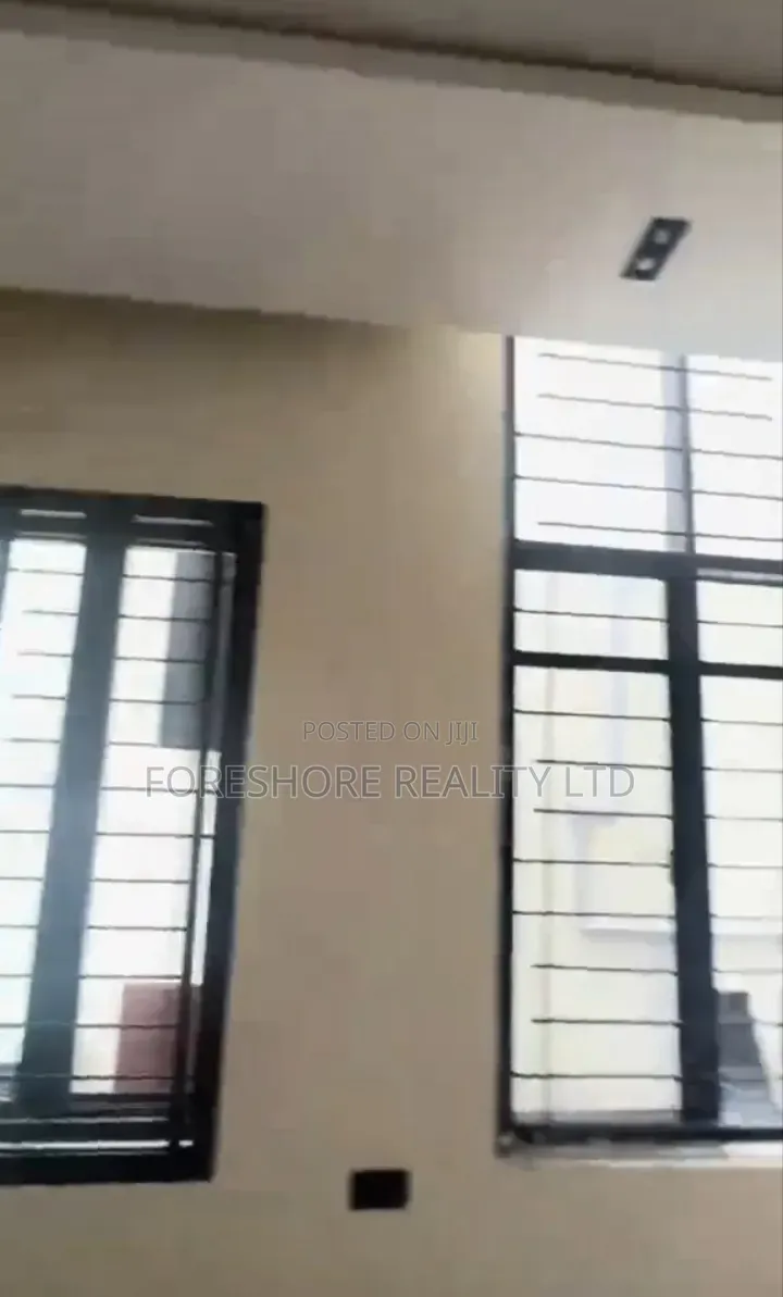 4bdrm House in Omole Phase 2 for rent