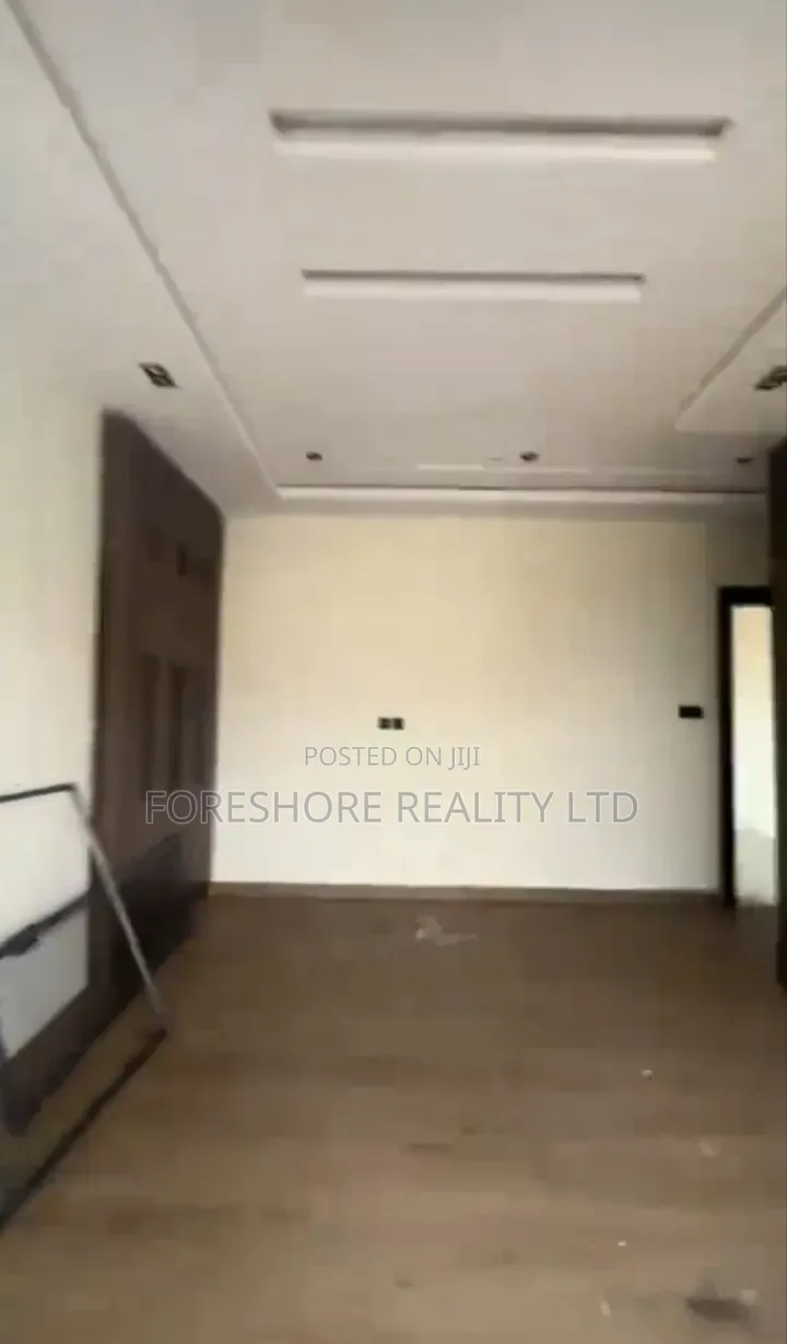 4bdrm House in Omole Phase 2 for rent