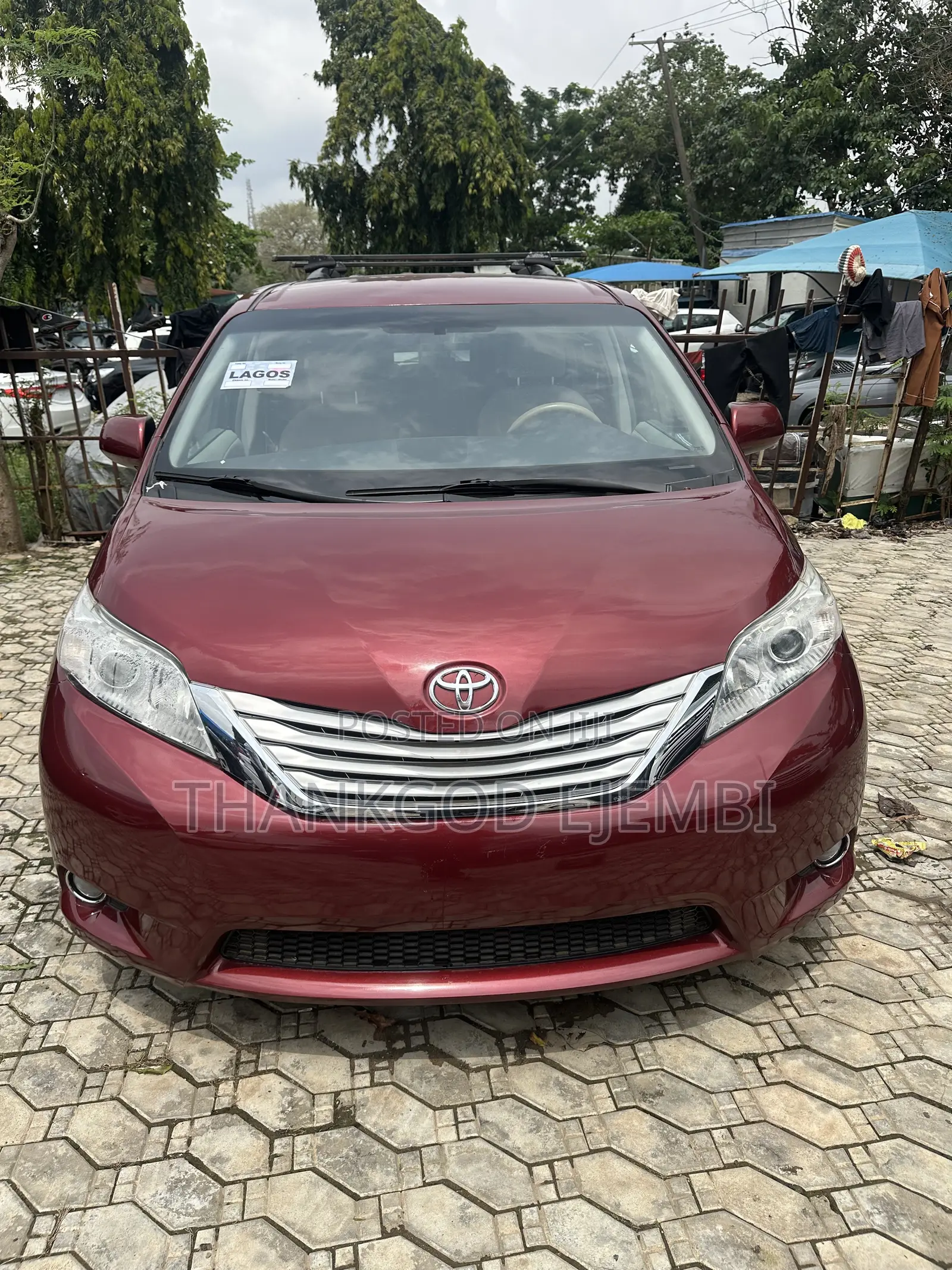 Toyota Sienna LE 8 Passenger 2012 Red