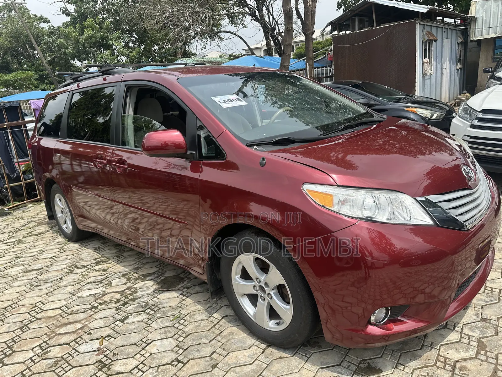 Toyota Sienna LE 8 Passenger 2012 Red