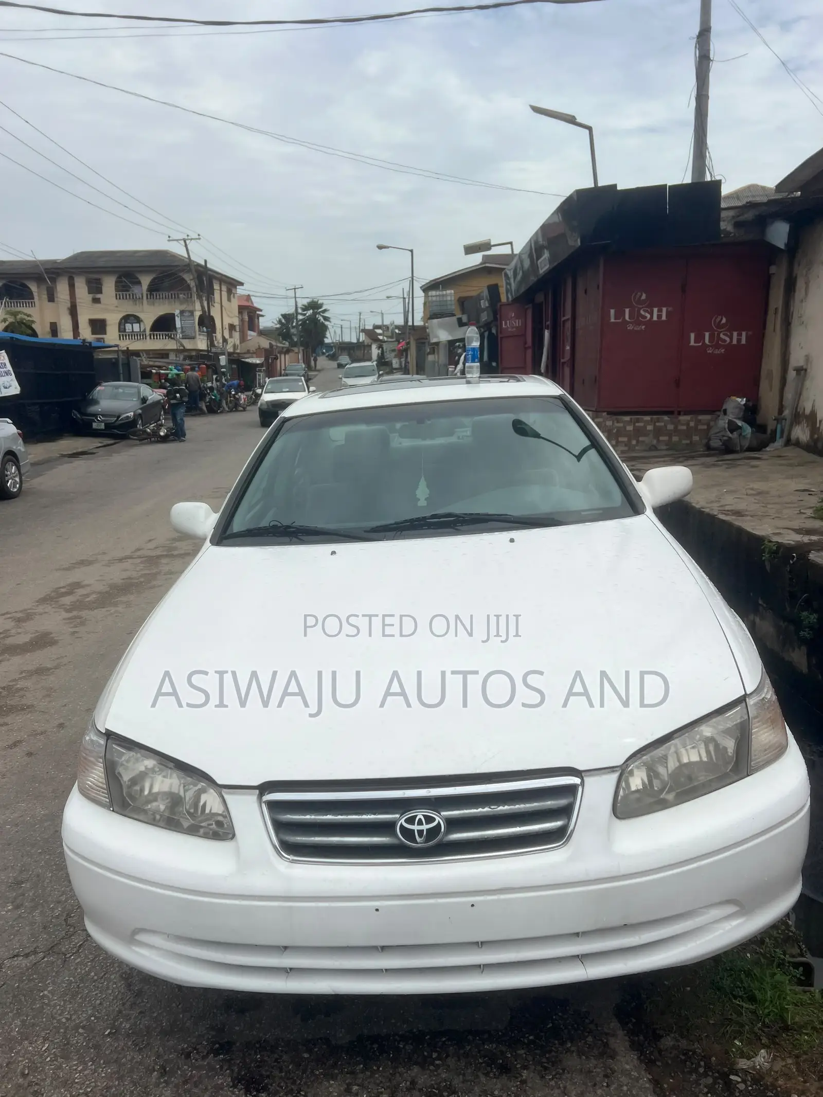 Toyota Camry LE V6 4dr Sedan (3.0L 6cyl 4A) 2001 White
