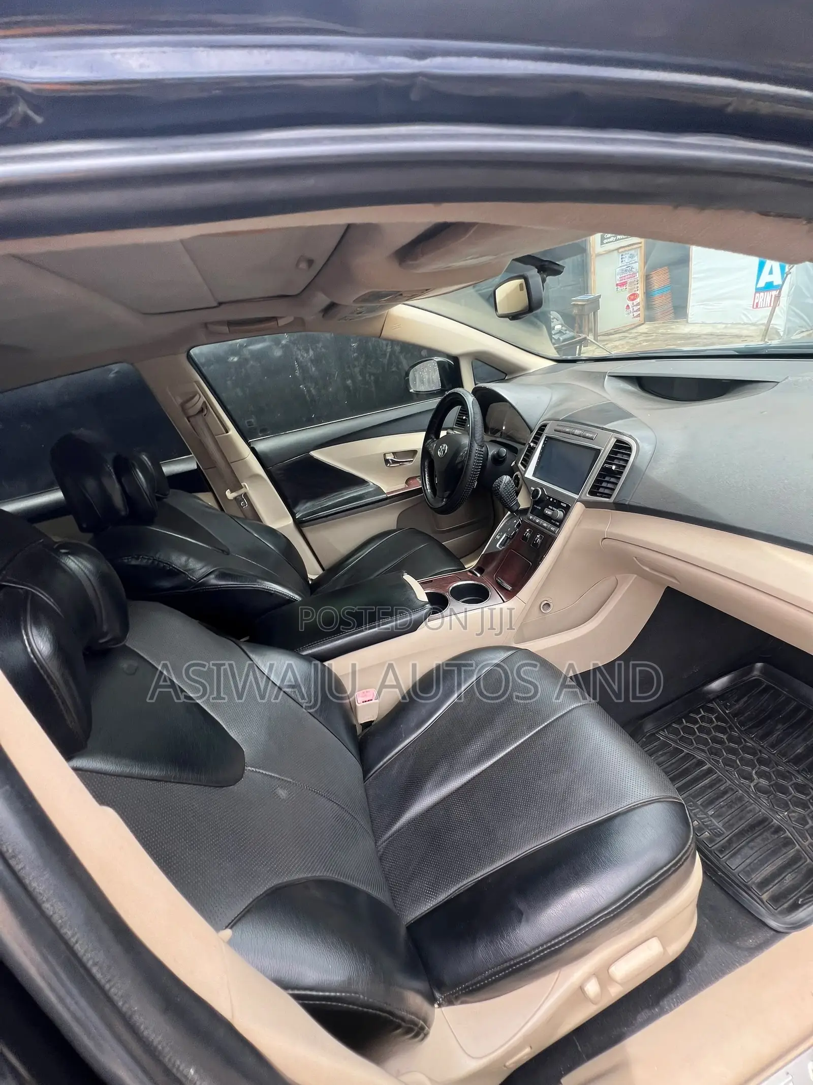 Toyota Venza XLE 2010 Black