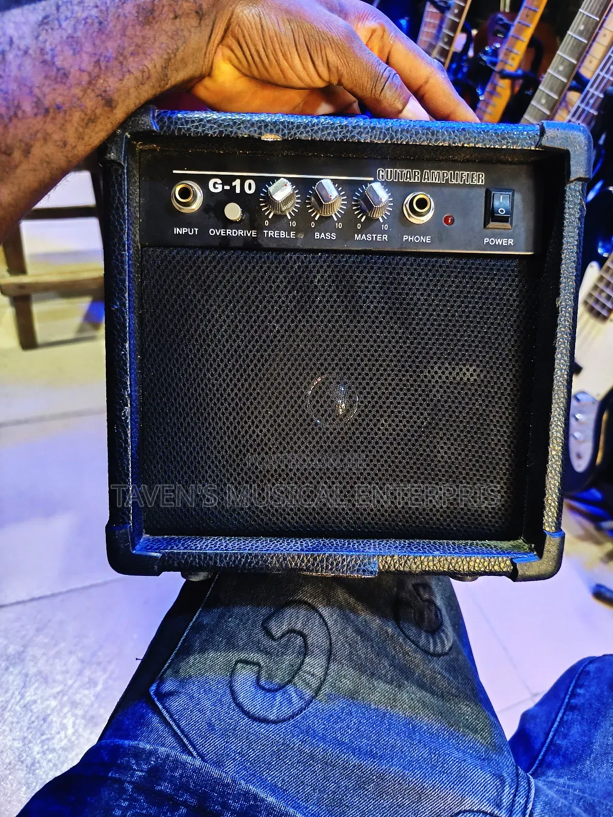G-10 Electric Guitar Amplifier
