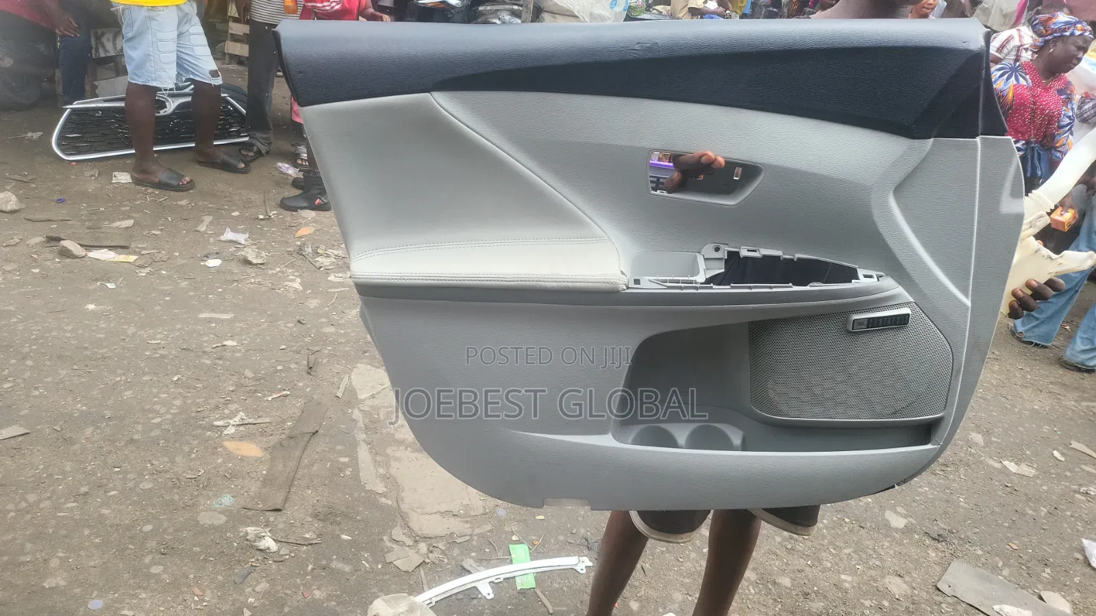 Back Door Toyota RAV4 210