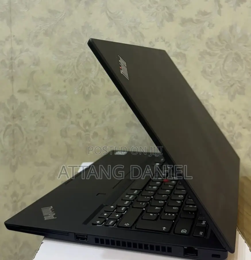 Laptop Lenovo ThinkPad T14 G1 16GB Intel Core i7 SSD 512GB