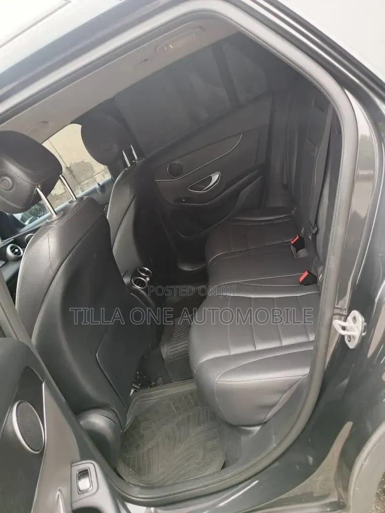 Mercedes-Benz GLC-Class 2021