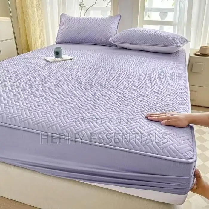 Luxury Hotel Quality Waterproof Mattress Protector Cover With 2 Pillow