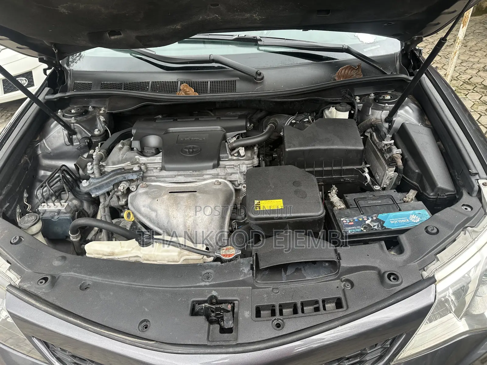 Toyota Camry SE 4dr Sedan (2.5L 4cyl 6A) 2013 Gray