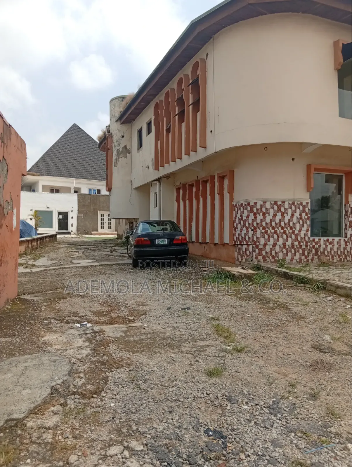 Commercial Building for Lease in Maitama