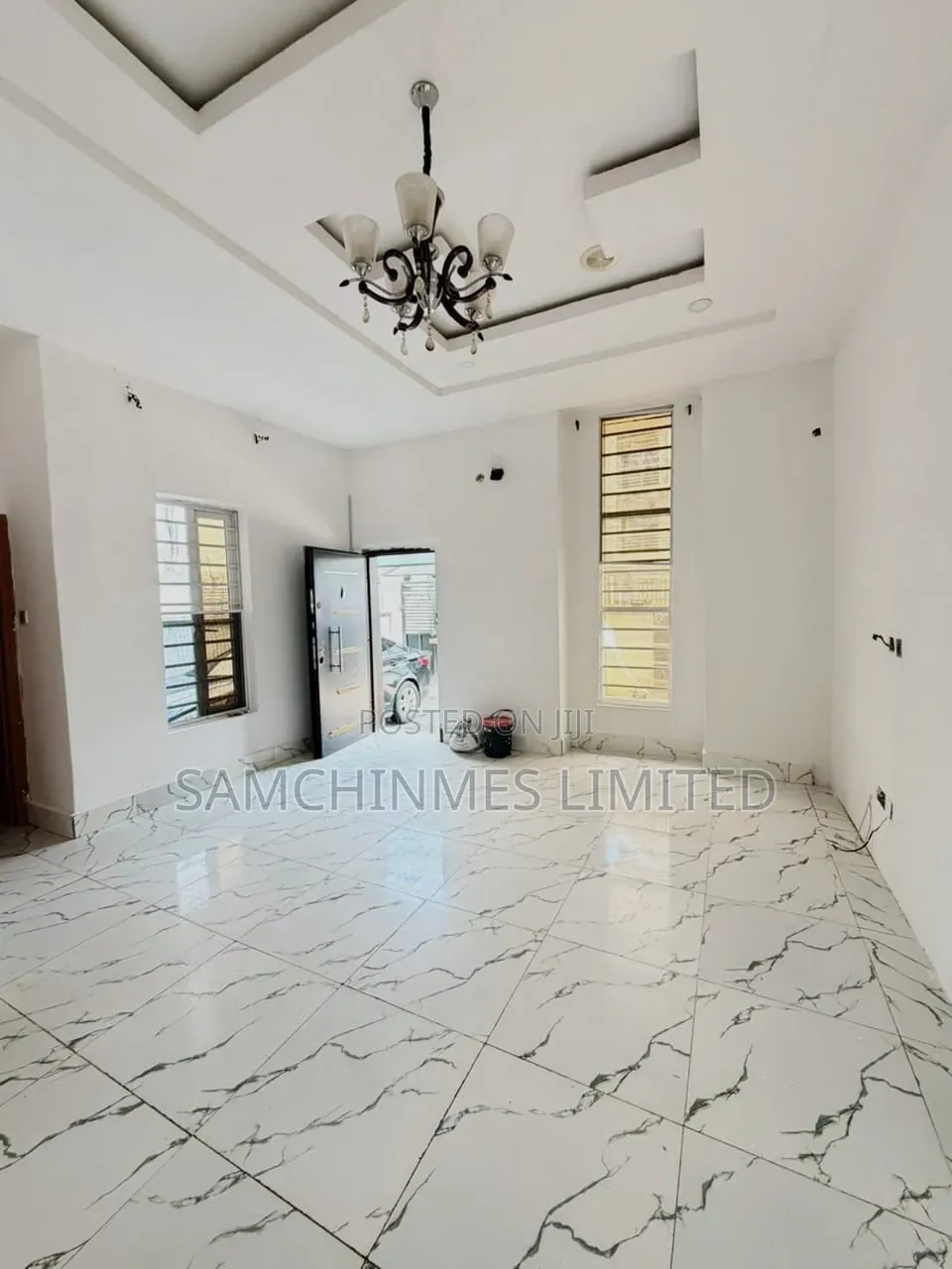 Furnished Mini Flat in Ikota for rent