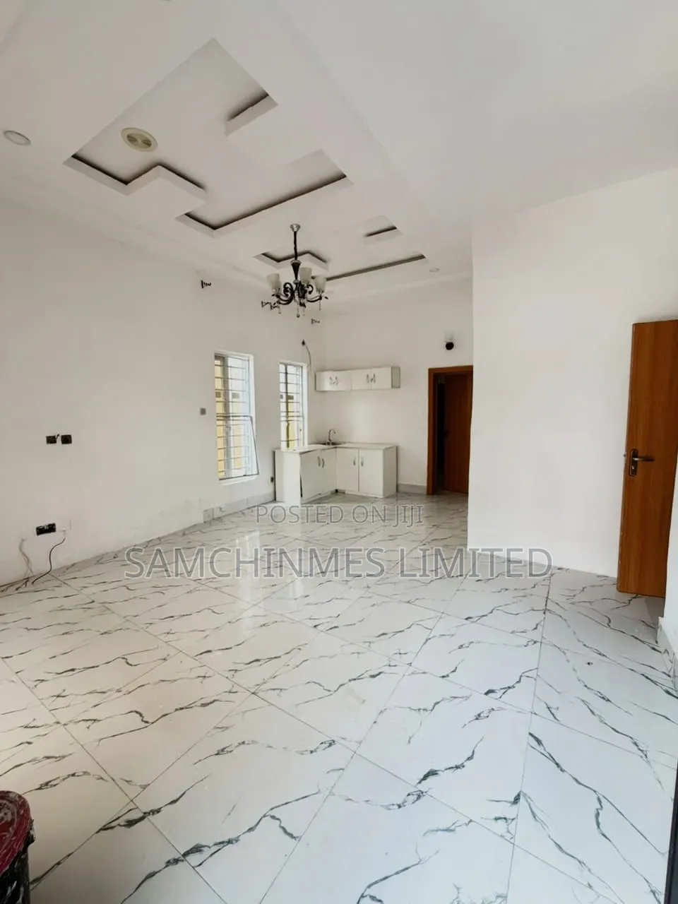 Furnished Mini Flat in Ikota for rent