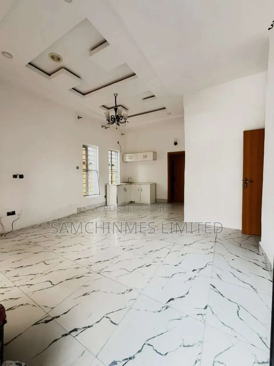 Furnished Mini Flat in Ikota for rent