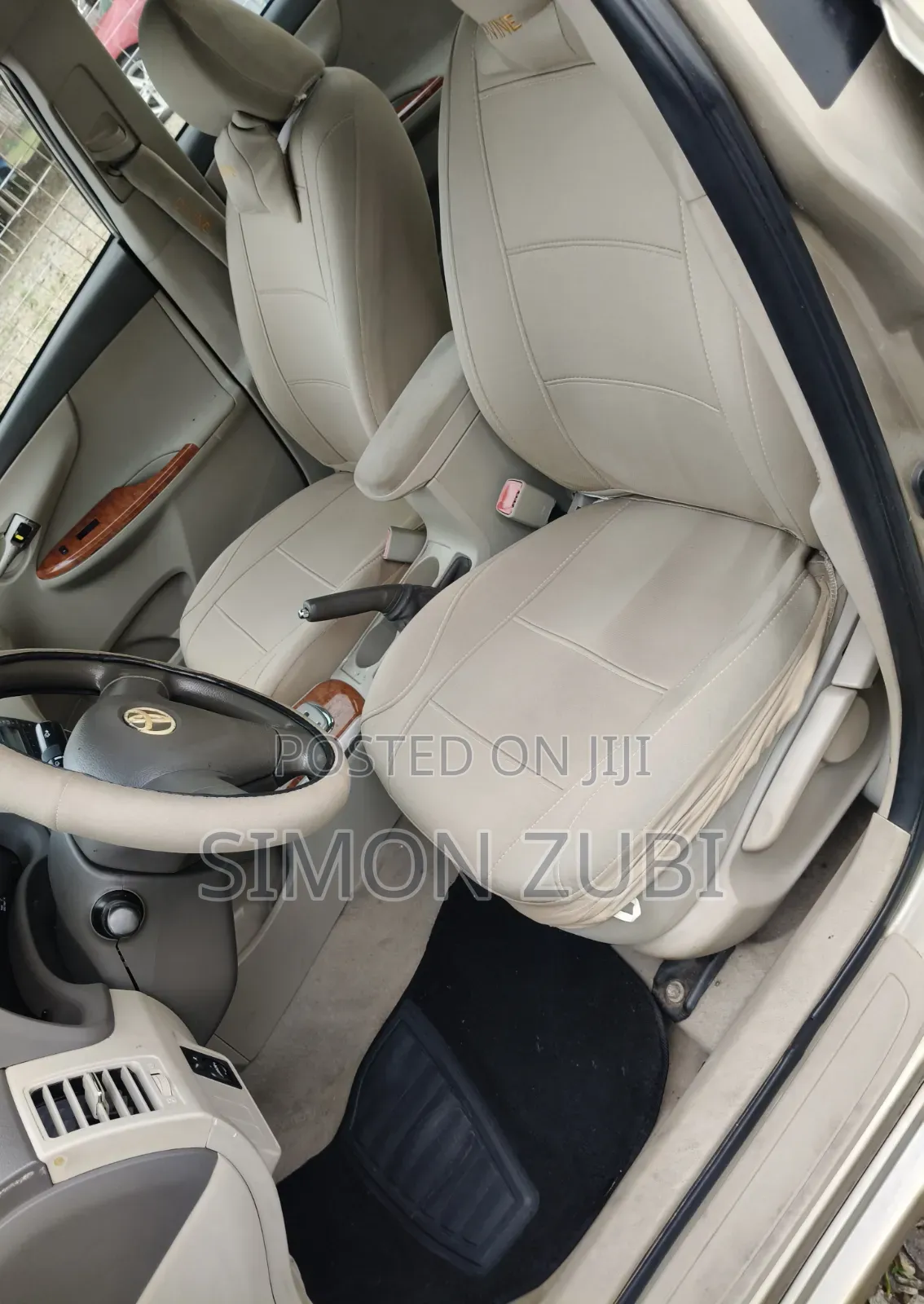 Toyota Corolla LE 4dr Sedan (1.8L 4 cyl 4A) 2009 Gold