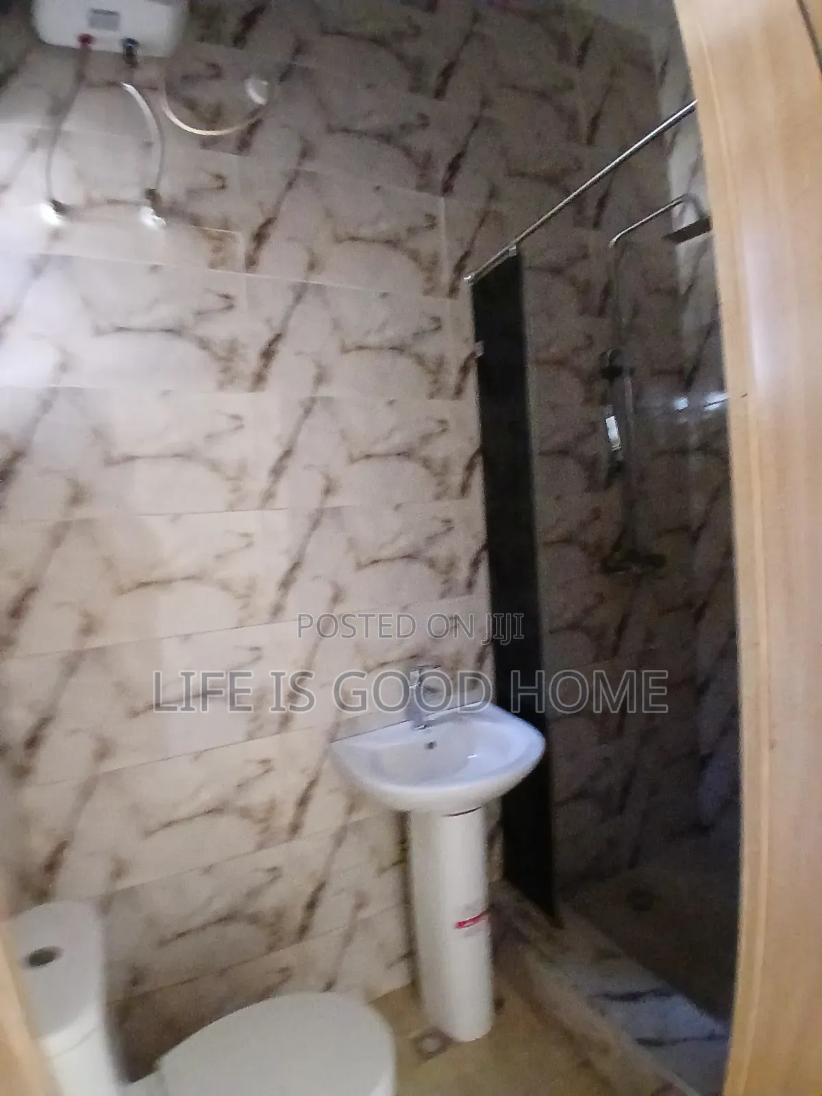 1bdrm Shared Apartment in Ikota Villa for rent