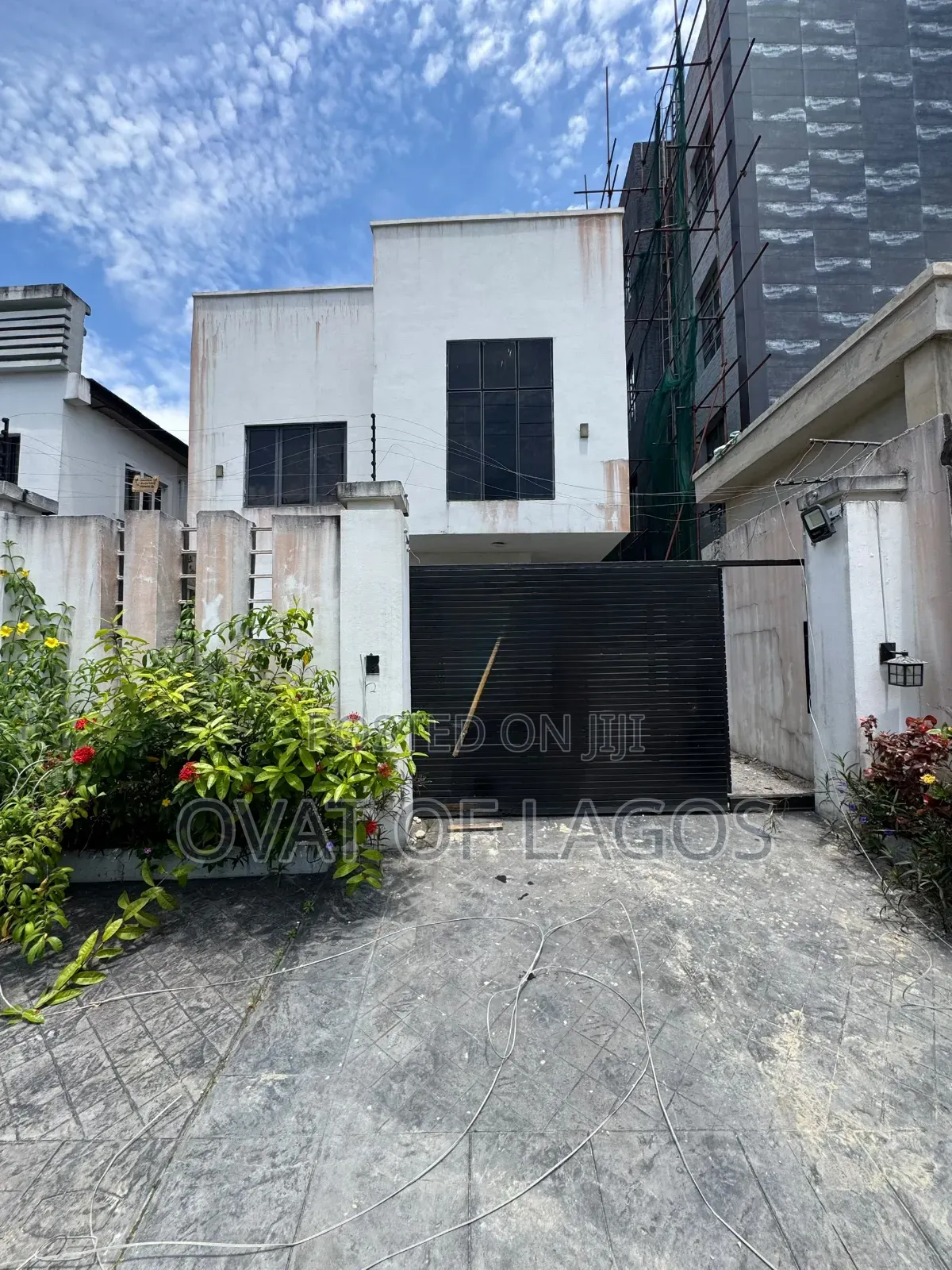 4bdrm Duplex in Lekki Phase 1 for rent