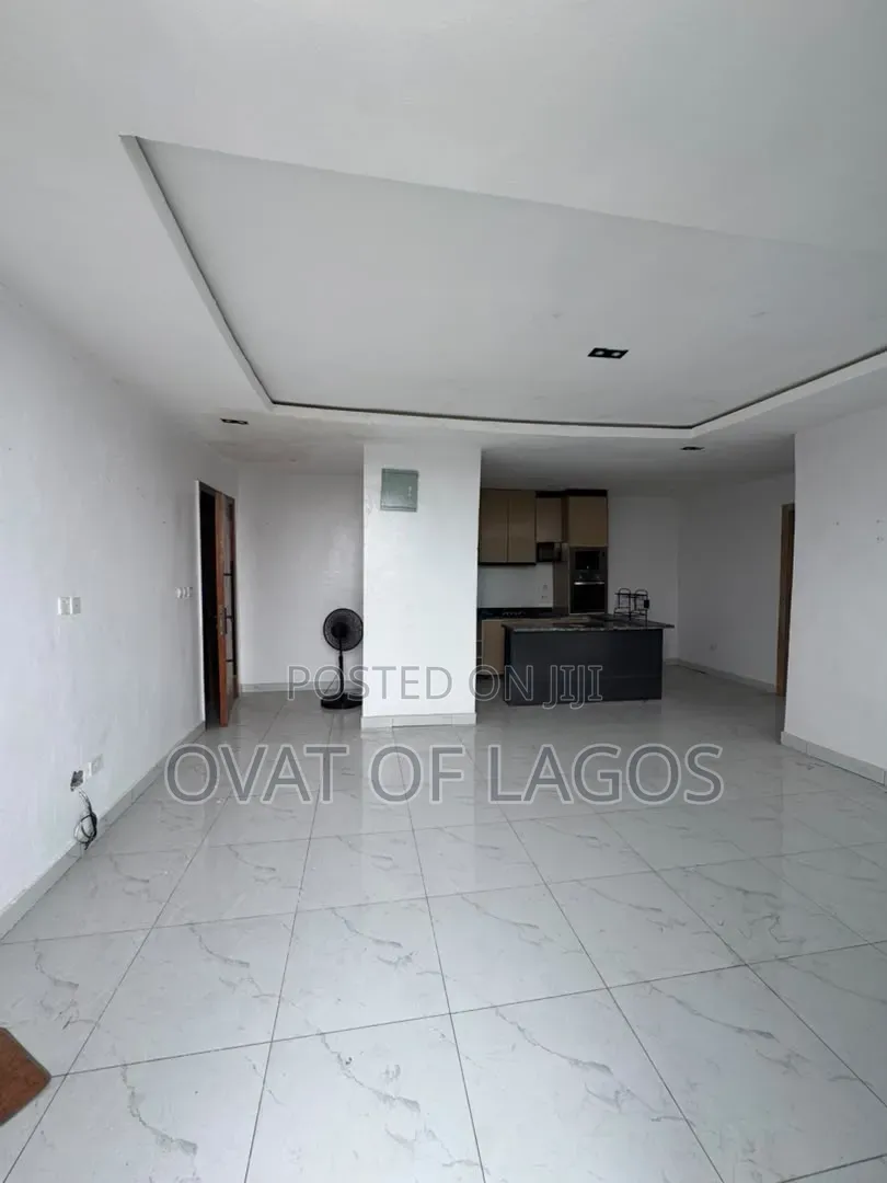 2bdrm Apartment in Chevron for rent