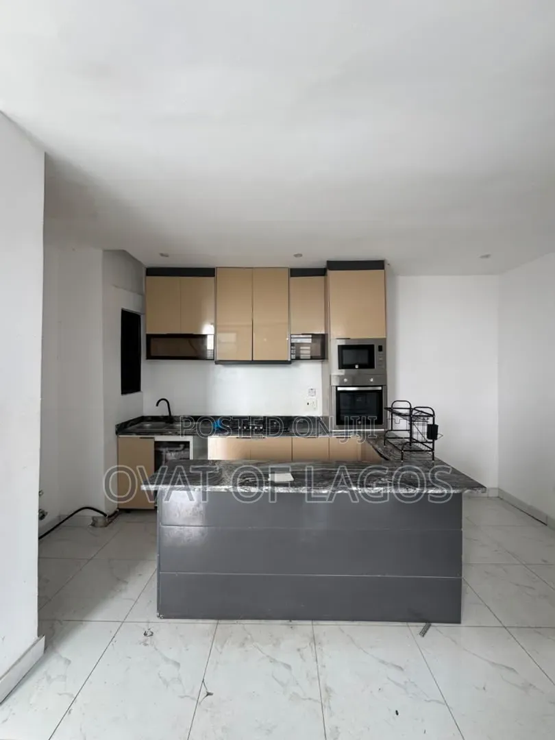 2bdrm Apartment in Chevron for rent