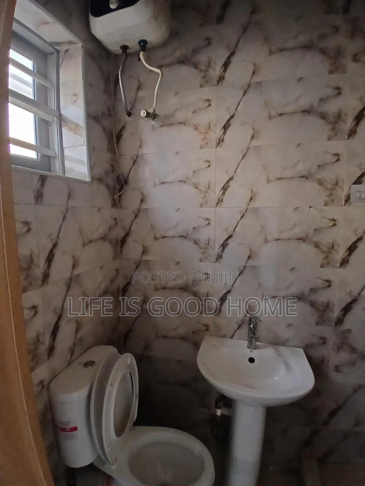1bdrm Shared Apartment in Ikota Villa for rent
