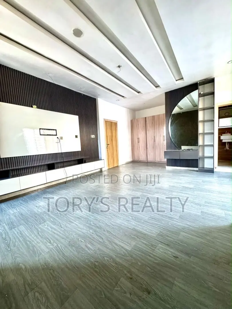 3bdrm Duplex in Lekki Phase 2 for rent