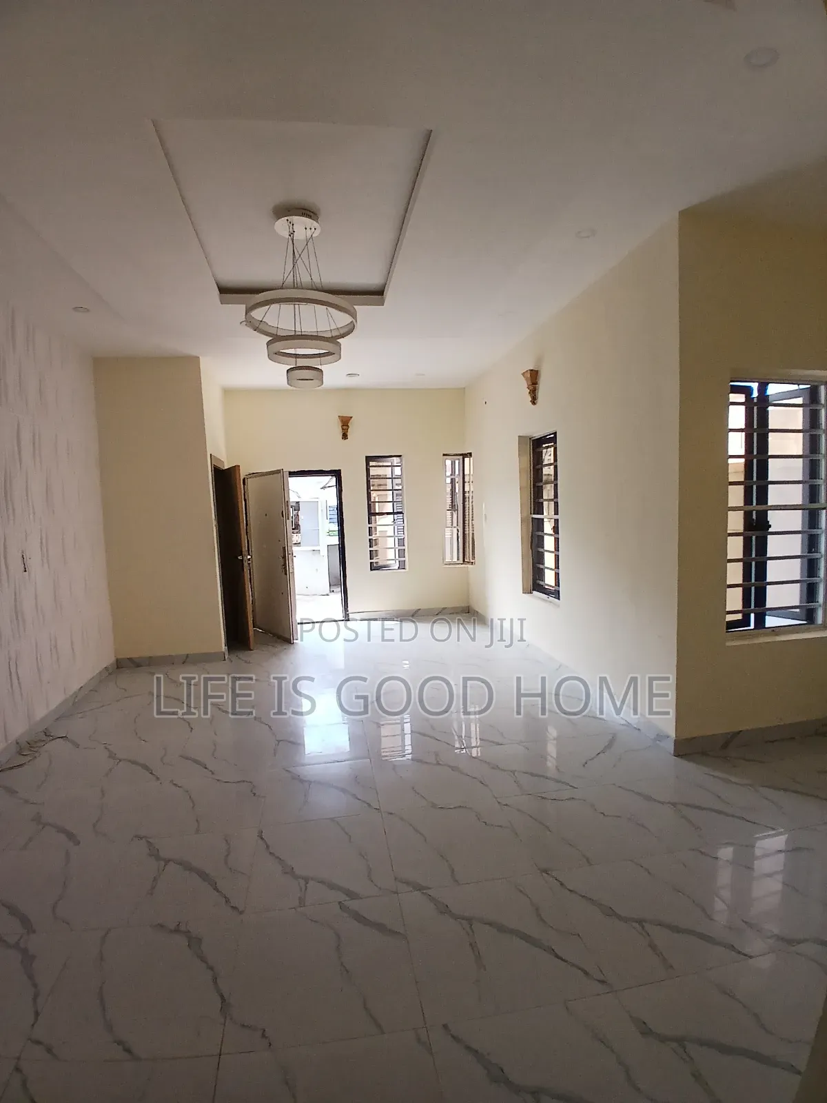 Studio Apartment in Ikota Villa for rent
