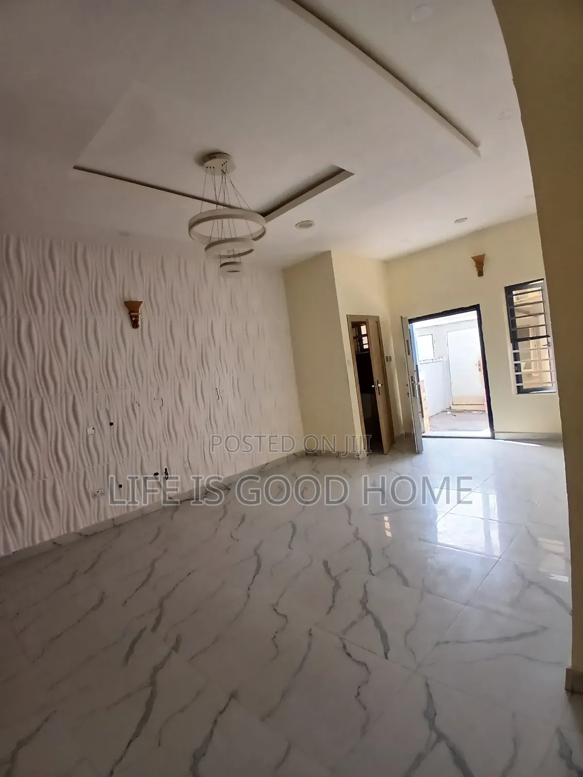 Studio Apartment in Ikota Villa for rent