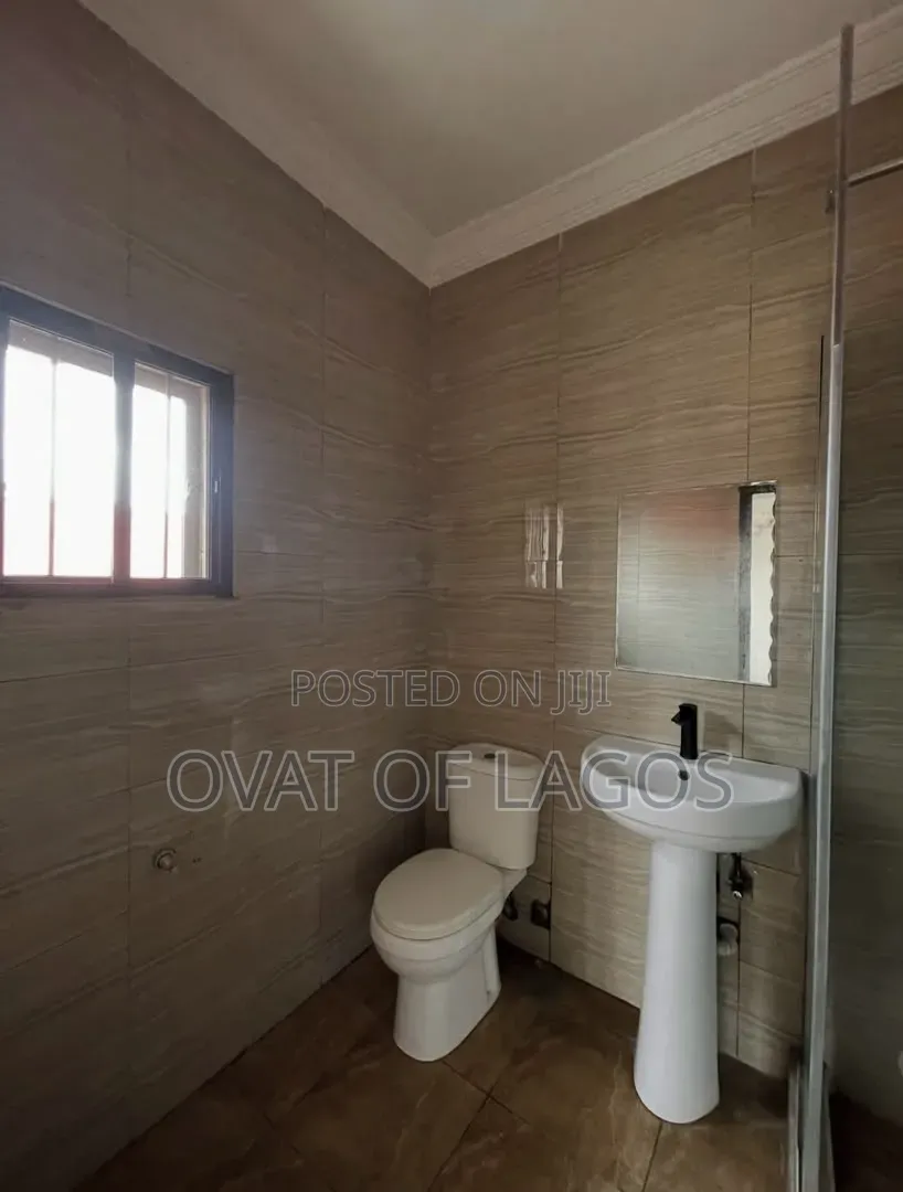 2bdrm Apartment in Ikate for rent
