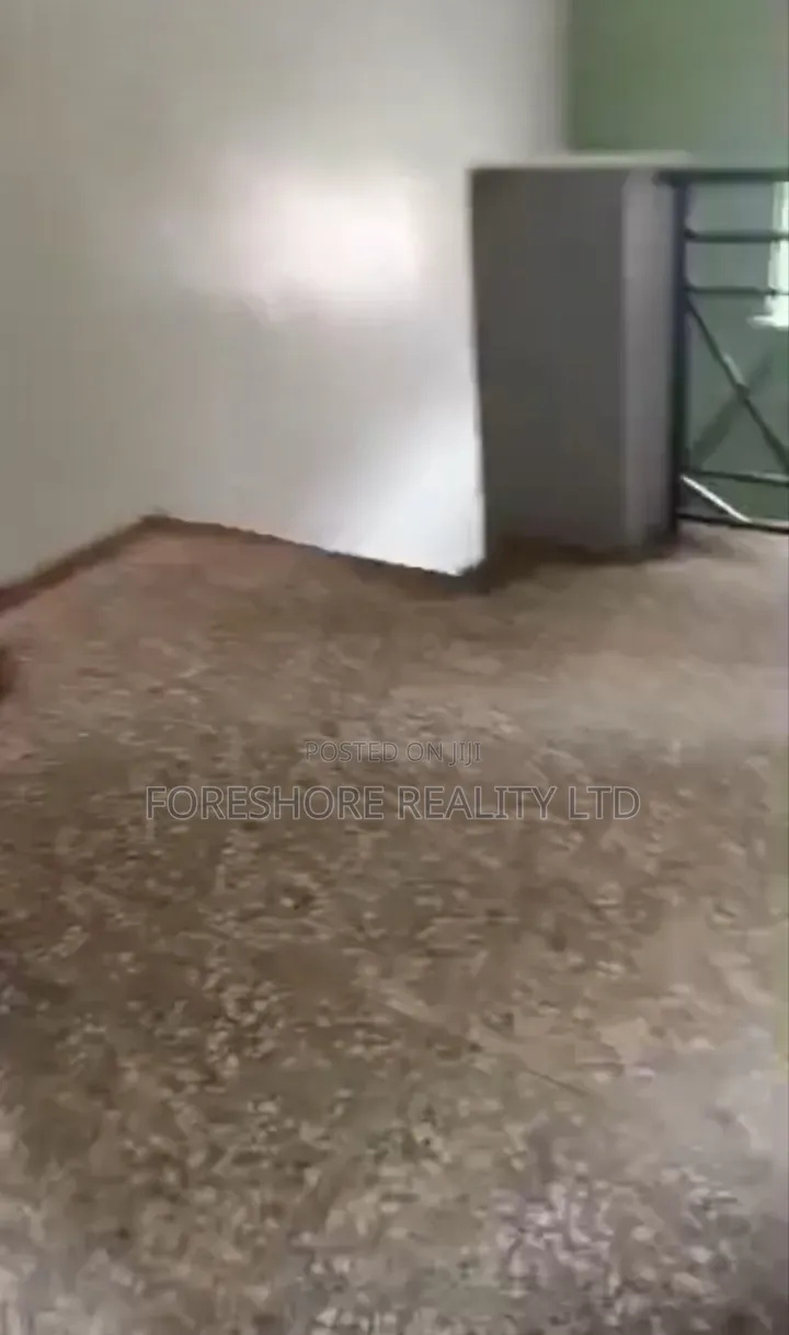 5bdrm Duplex in Magodo Phase 2 for rent