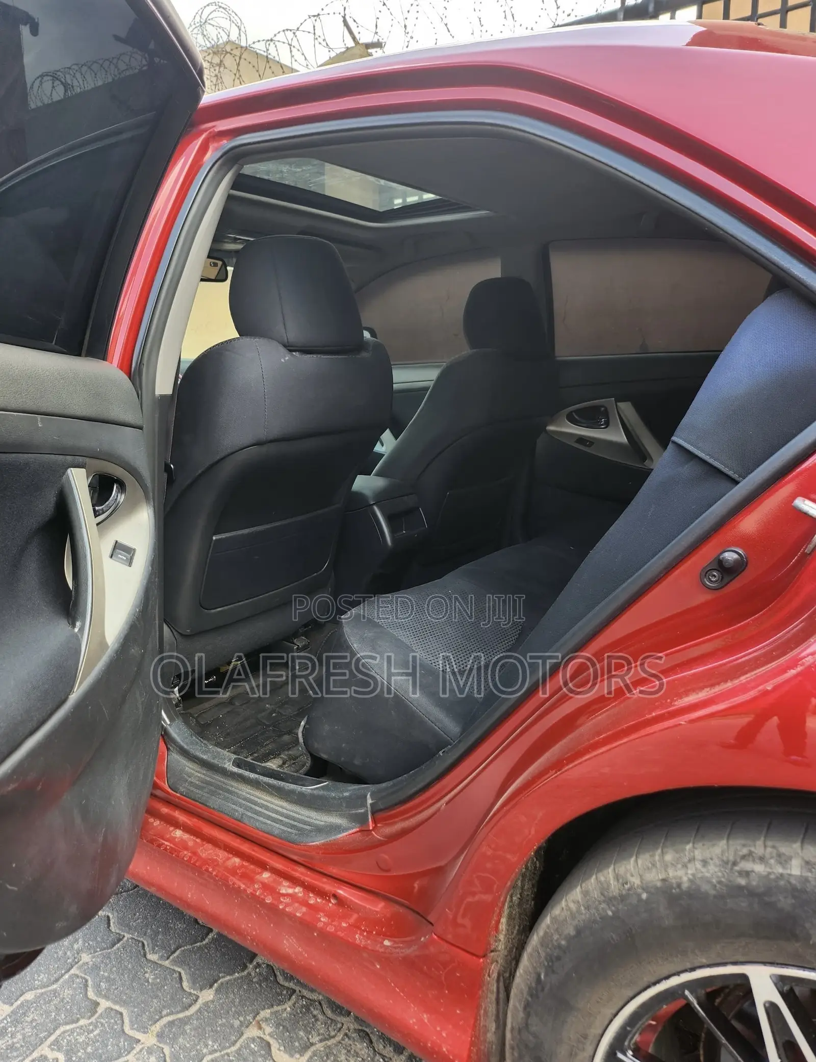 Toyota Camry SE V6 4dr Sedan (3.5L 6cyl 6AM) 2010 Red