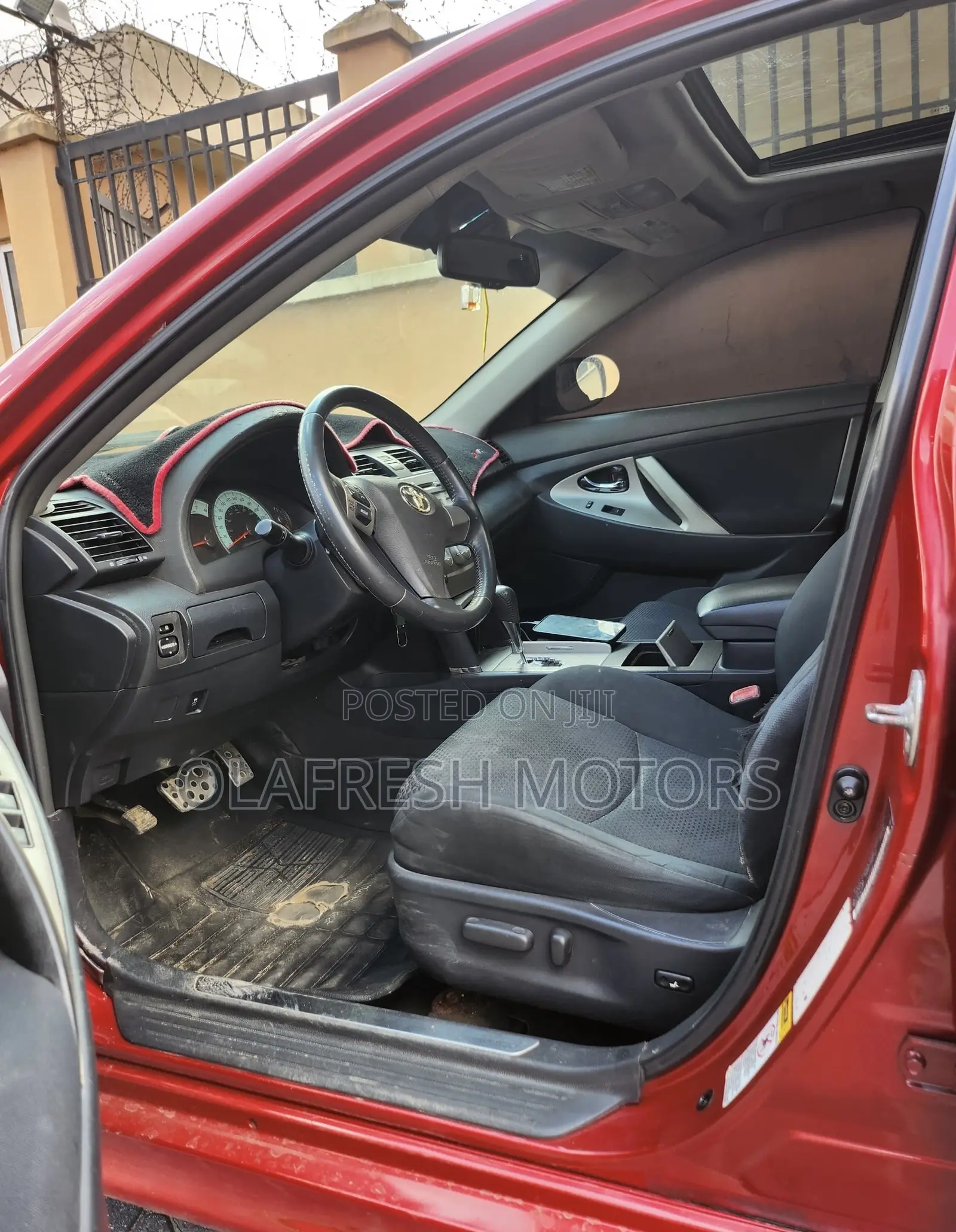 Toyota Camry SE V6 4dr Sedan (3.5L 6cyl 6AM) 2010 Red