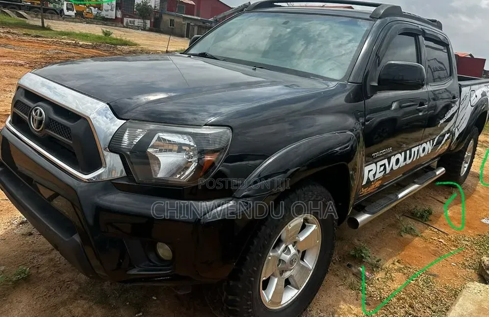 Toyota Tacoma 2013 Black
