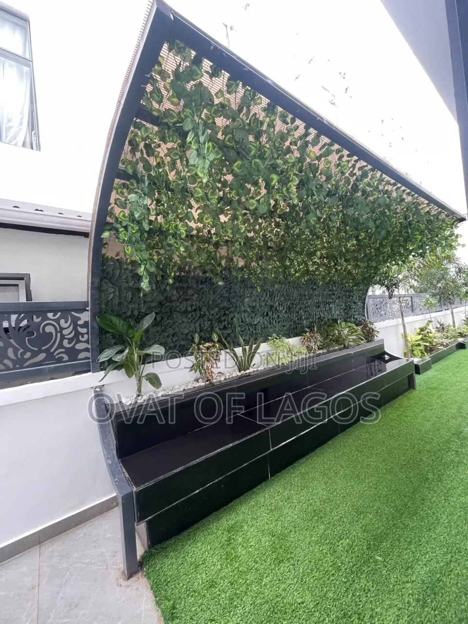5bdrm Duplex in Osapa london for sale