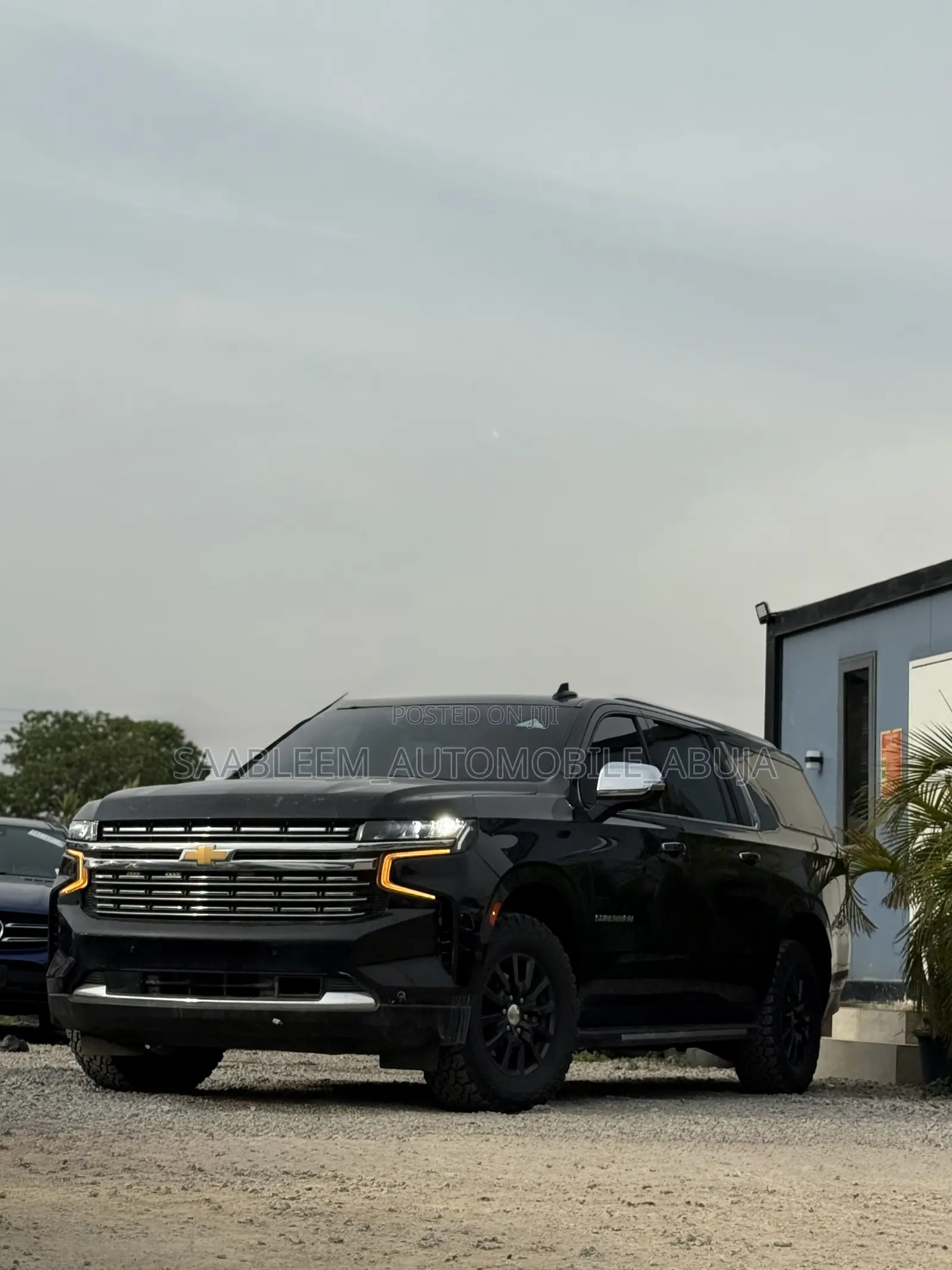 Chevrolet Suburban 2021 Black