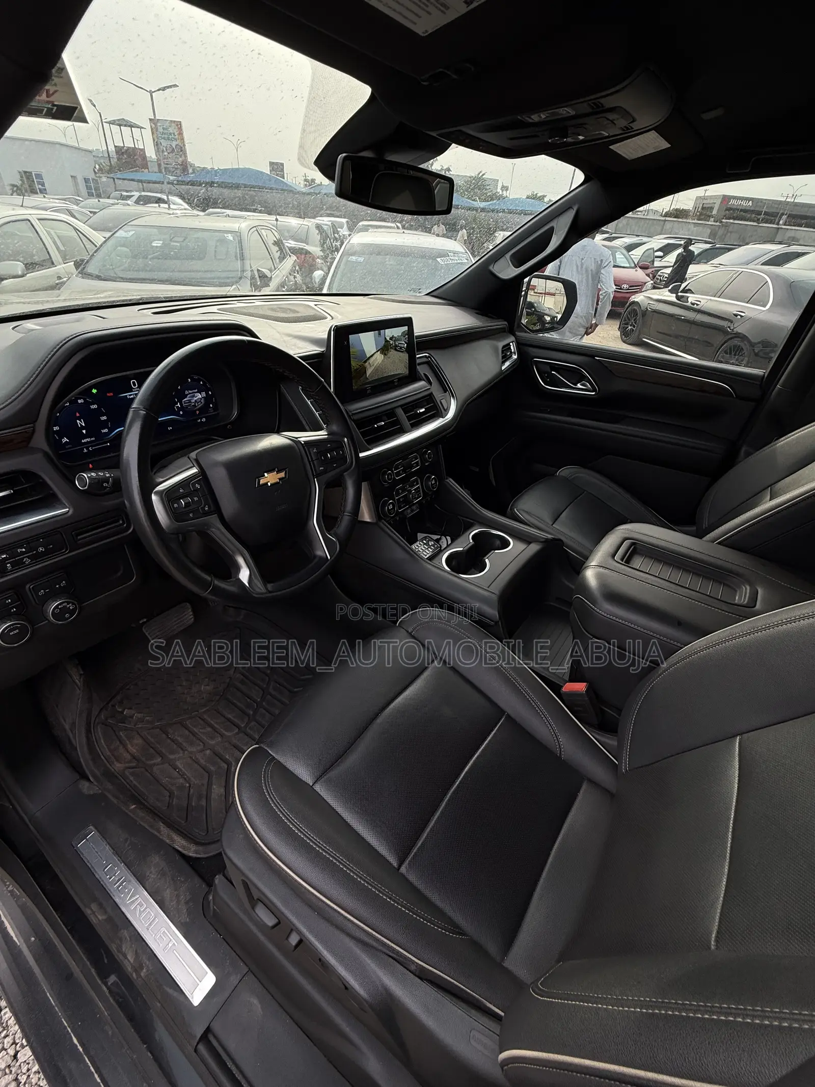 Chevrolet Suburban 2021 Black