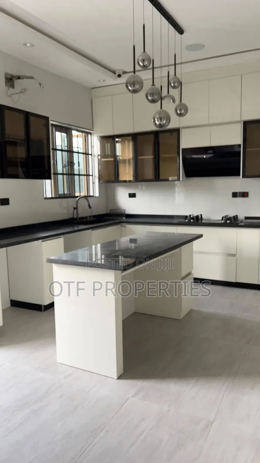5bdrm Duplex in Dakibiyu Close To for sale