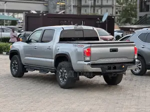 Toyota Tacoma TRD Sport Double Cab 6' Bed V6 AT 2023 Gray