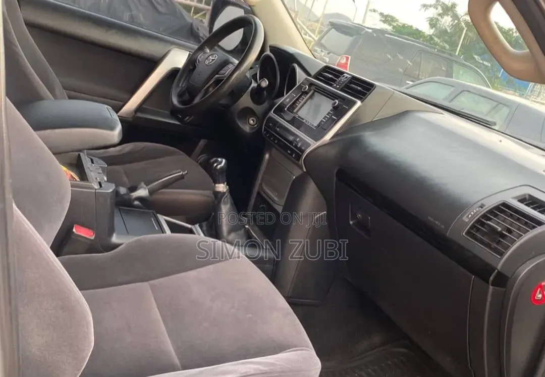 Toyota Land Cruiser Prado 4.0 Petrol TX-L 2019 White
