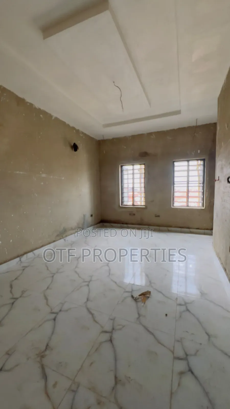 3bdrm Apartment in Ochacho Estate Abuja, Life Camp for sale